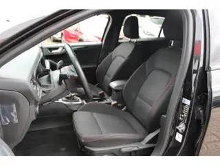 Foto 13 van Ford FOCUS Wagon 1.0 EcoBoost Hybrid ST Line (bj 2024)