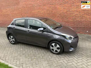 Toyota Yaris 1.5 Full Hybrid Aspiration Navi Clima Cruise Camera