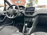 Foto 25 van Peugeot 208 1.2 PureTech Active AIRCO / APK / PDC / CRUISE