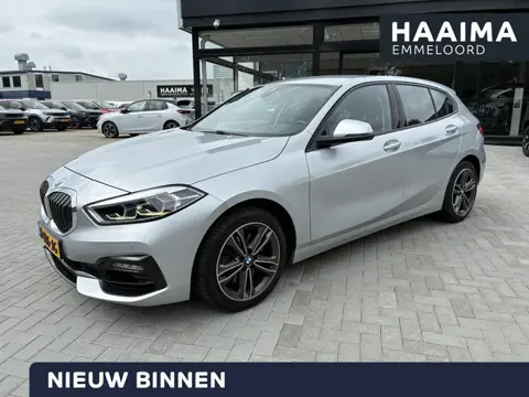 BMW 1-serie 118i Executive Sport-Line Edition Automaat | ECC | Navigatie | Digitaal Dashbord | Parkp