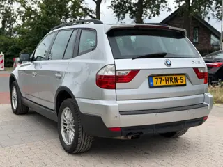 Foto 12 van BMW X3 2.0i Introduction