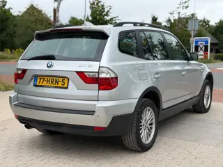 Foto 15 van BMW X3 2.0i Introduction