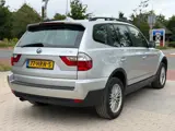 Foto 25 van BMW X3 2.0i Introduction