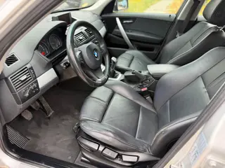 Foto 19 van BMW X3 2.0i Introduction