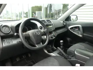 Foto 14 van Toyota RAV4 2.0 VVTi Comfort 2WD AFN. TREKHAAK, CRUISE, AIRCO, ELEKT. RAMEN, 101.717KM