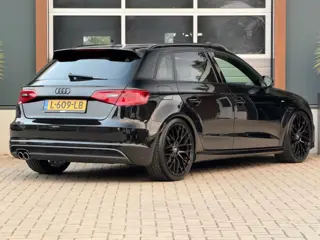 Foto 17 van AUDI A3 1.4 TFSI S-Line S-Tronic Stoelverw. Xenon