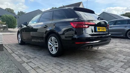 Foto 14 van AUDI A4 Avant 2.0 TDI Ultra Pro line
