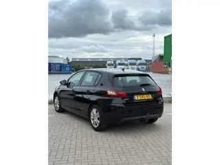 Foto 18 van Peugeot 308 1.2 VTi Active NAVI - AIRCO - NWE DISTRU