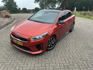 KIA PRO CEED 1.4 T-GDI GT-PLUS LINE