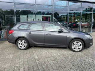 Foto 20 van Opel Astra Sports Tourer 1.7 CDTi Edition