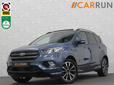 Ford Kuga 1.5 EcoBoost 150PK ST Line | Panorama | Trekhaak 2000kg Trekgewicht! | Navigatie | Carplay