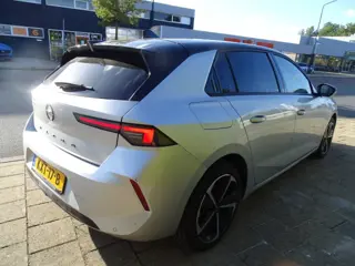 Foto 15 van OPEL ASTRA 1.2 GS LINE Turbo-PDC V/A-Navi-360 Camera-Cruise-MultiMedia-