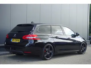 Foto 12 van Peugeot 308 SW 1.6 BlueHDI Blue Lease Executive Pack