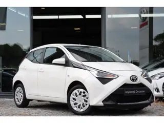 Foto 13 van Toyota Aygo 1.0 VVT-i X-Play, Navi, Camera, LED  speed limiter.