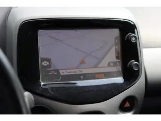 Foto 12 van Toyota Aygo 1.0 VVT-i X-Play, Navi, Camera, LED  speed limiter.