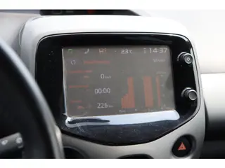 Foto 11 van Toyota Aygo 1.0 VVT-i X-Play, Navi, Camera, LED  speed limiter.
