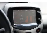 Foto 21 van Toyota Aygo 1.0 VVT-i X-Play, Navi, Camera, LED  speed limiter.