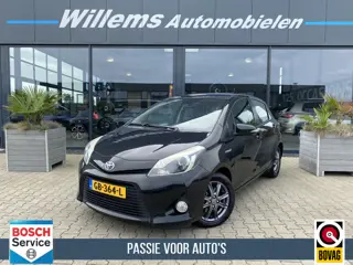 Toyota Yaris 1.5 Full Hybrid Aspiration Camera , Clima ,Cruise ,Lm velgen