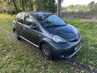 Foto 15 van Toyota Aygo 1.0 VVT-i Comfort apk t/m 05-08-2027