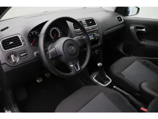 Foto 14 van Volkswagen Polo 1.2 Easyline 2011 | Airco | Stoelverwarming | Regensensor | Elektrische Ramen | Elek