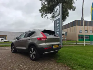 Foto 15 van Volvo XC40 T3 Momentum Pro | Rijklaarprijs | Trekhaak | Automaat |