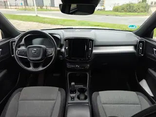 Foto 16 van Volvo XC40 T3 Momentum Pro | Rijklaarprijs | Trekhaak | Automaat |