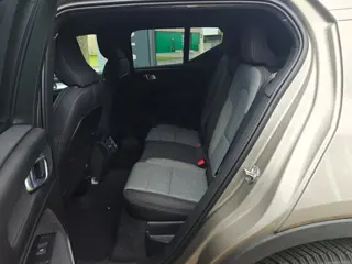 Foto 19 van Volvo XC40 T3 Momentum Pro | Rijklaarprijs | Trekhaak | Automaat |