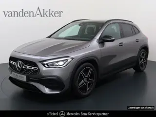 Mercedes-Benz GLA 180 AMG // Nightpakket // 19” AMG // Dealer onderhouden // Sfeerverlichting // Cam