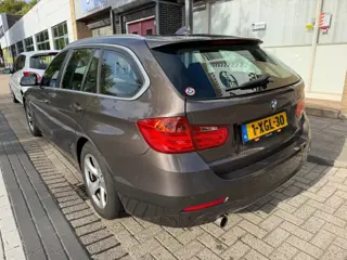 Foto 15 van BMW 3-SERIE 320d EfficientDynamics Edition Hi Executive LEER PANO DEALER AUTO NAP APK