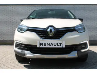 Foto 11 van Renault Captur 0.9 TCe Intens | navigatie | trekhaak | climate control