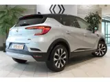 Foto 23 van Renault Captur 1.6 E-Tech Hybrid 145 Techno | automaat | hybride | achteruitrijcamera