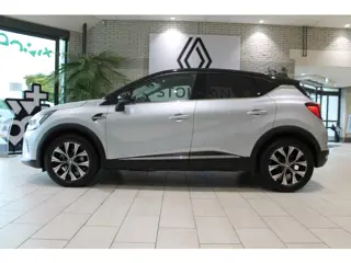 Foto 17 van Renault Captur 1.6 E-Tech Hybrid 145 Techno | automaat | hybride | achteruitrijcamera