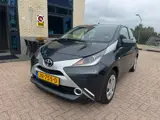 Foto 24 van Toyota Aygo 1.0 VVT-i- bluetooth- unieke kmstand- automaat