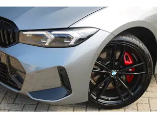 Foto 15 van BMW 3-serie Touring 330e M-Sport Pro | ACC | Head-up | HK | 19''