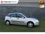 Foto 21 van Ford Focus 1.6-16V Trend Automaat Airco 5-deurs 1e eigenaar Pdc Trekhaak lees goed!!! HANDELSAUTO -