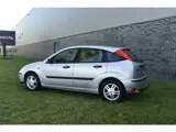 Foto 30 van Ford Focus 1.6-16V Trend Automaat Airco 5-deurs 1e eigenaar Pdc Trekhaak lees goed!!! HANDELSAUTO -