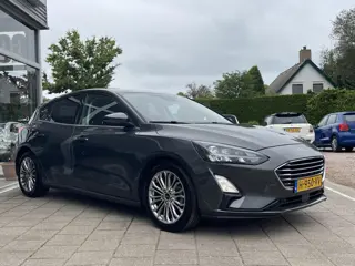 Foto 15 van Ford Focus 1.0 EcoBoost Titanium Business /Cruise/Clima/Trekhaak afneembaar/Navi/2020/