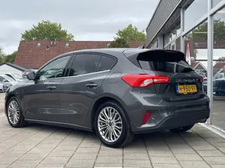 Foto 17 van Ford Focus 1.0 EcoBoost Titanium Business /Cruise/Clima/Trekhaak afneembaar/Navi/2020/