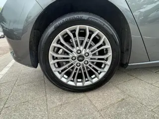 Foto 20 van Ford Focus 1.0 EcoBoost Titanium Business /Cruise/Clima/Trekhaak afneembaar/Navi/2020/