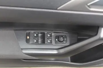 Foto 18 van VOLKSWAGEN POLO 1.0 TSI COMFORTLINE BUSINESS