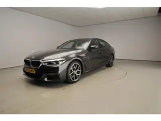 BMW 5 Serie Sedan 520i M Sportpakket | Trekhaak elek. | M Sport | Leder