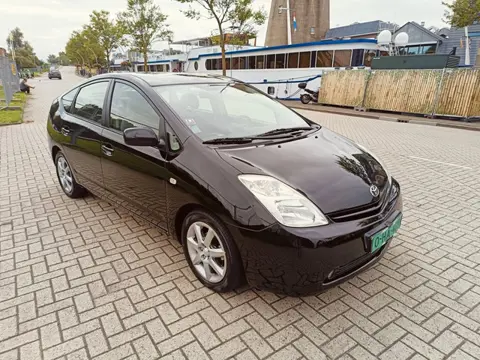 Toyota Prius 1.5 VVT-i