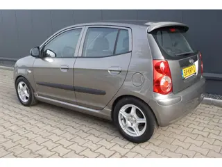 Foto 11 van Kia Picanto 1.0