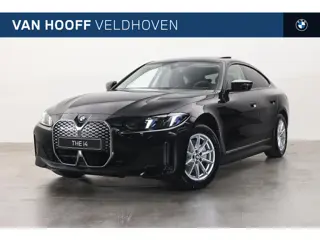 BMW i4 eDrive40 / Achteruitrijcamera / Adaptieve LED / Comfort Access / Active Cruise Control / Stuu