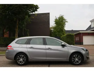 Foto 11 van Peugeot 308 SW 1.2 PureTech Allure | NAVI | CLIMA | CRUISE | NAP | MOOIE DEALER ONDERHOUDEN AUTO |