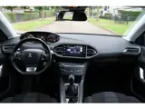 Foto 26 van Peugeot 308 SW 1.2 PureTech Allure | NAVI | CLIMA | CRUISE | NAP | MOOIE DEALER ONDERHOUDEN AUTO |