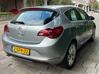 Foto 12 van Opel Astra 1.4 Turbo Sport|134000KM|Navigatie|Climate Control|