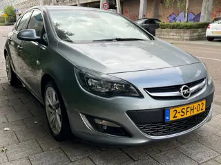 Foto 13 van Opel Astra 1.4 Turbo Sport|134000KM|Navigatie|Climate Control|