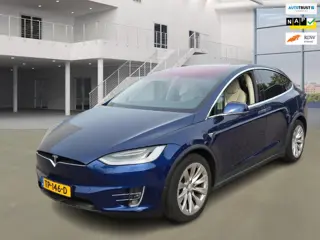 Tesla Model X 75D Base 7p.