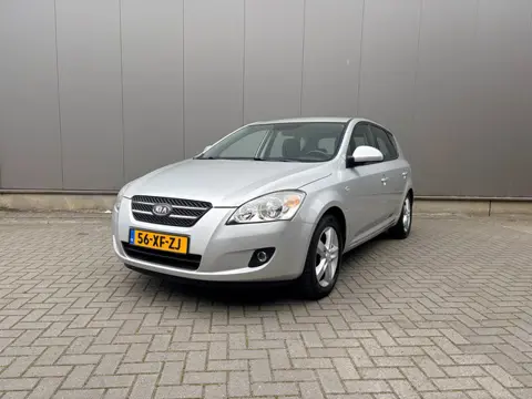 Kia Cee'd 1.6 X-clusive